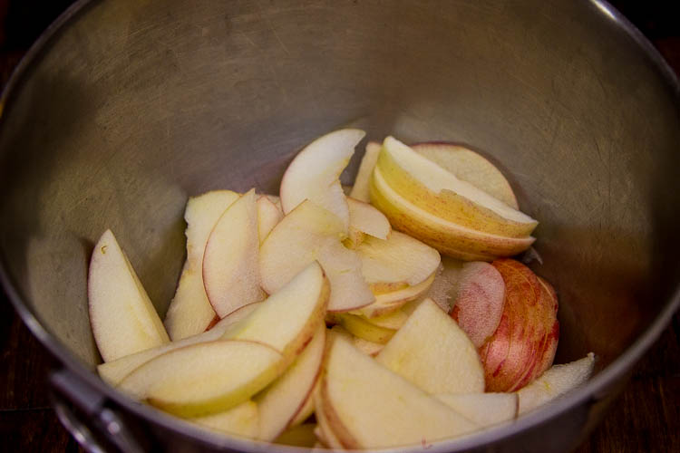 Cute Little Apple Pie Rose Bites | infinite.nu